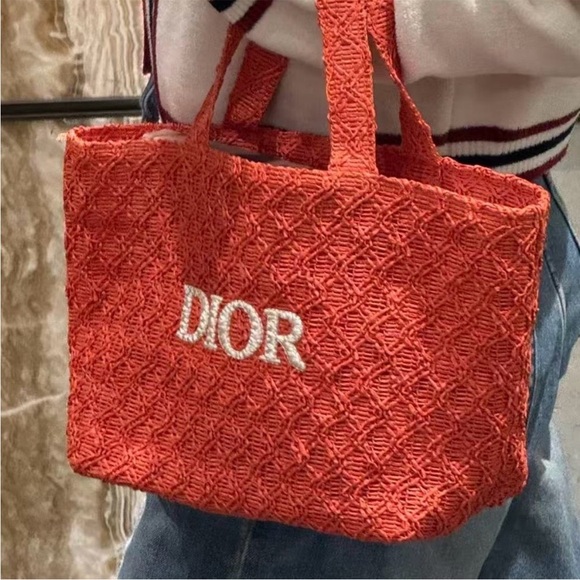 Dior beauty  gift Red Woven small Tote - Picture 4 of 10